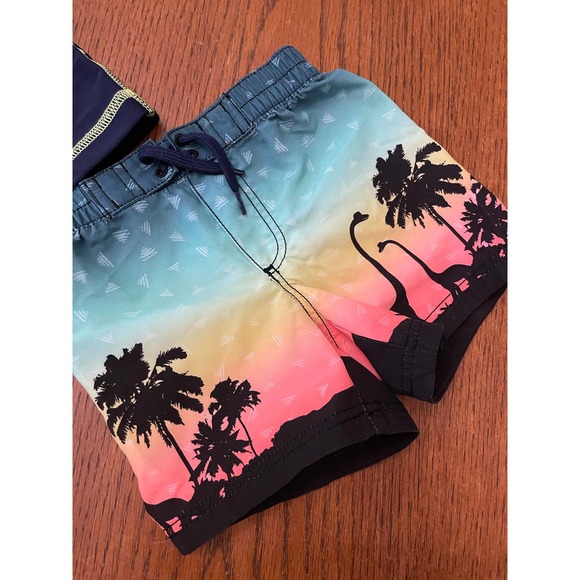 Old Navy Swim Trunks & Rash Guard-Dinosaur- 6-12m - Picture 2 of 7